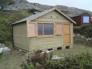 14ft x 11ft Customised Beach Hut 14JPG-min