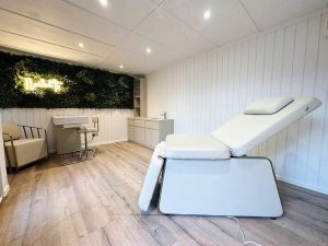 Garden Room for Businees Use 6